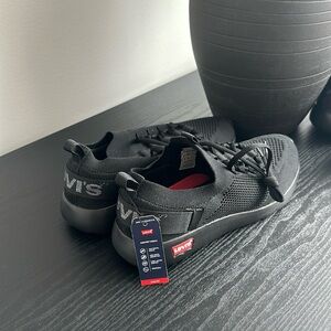 Black Levi’s sneakers